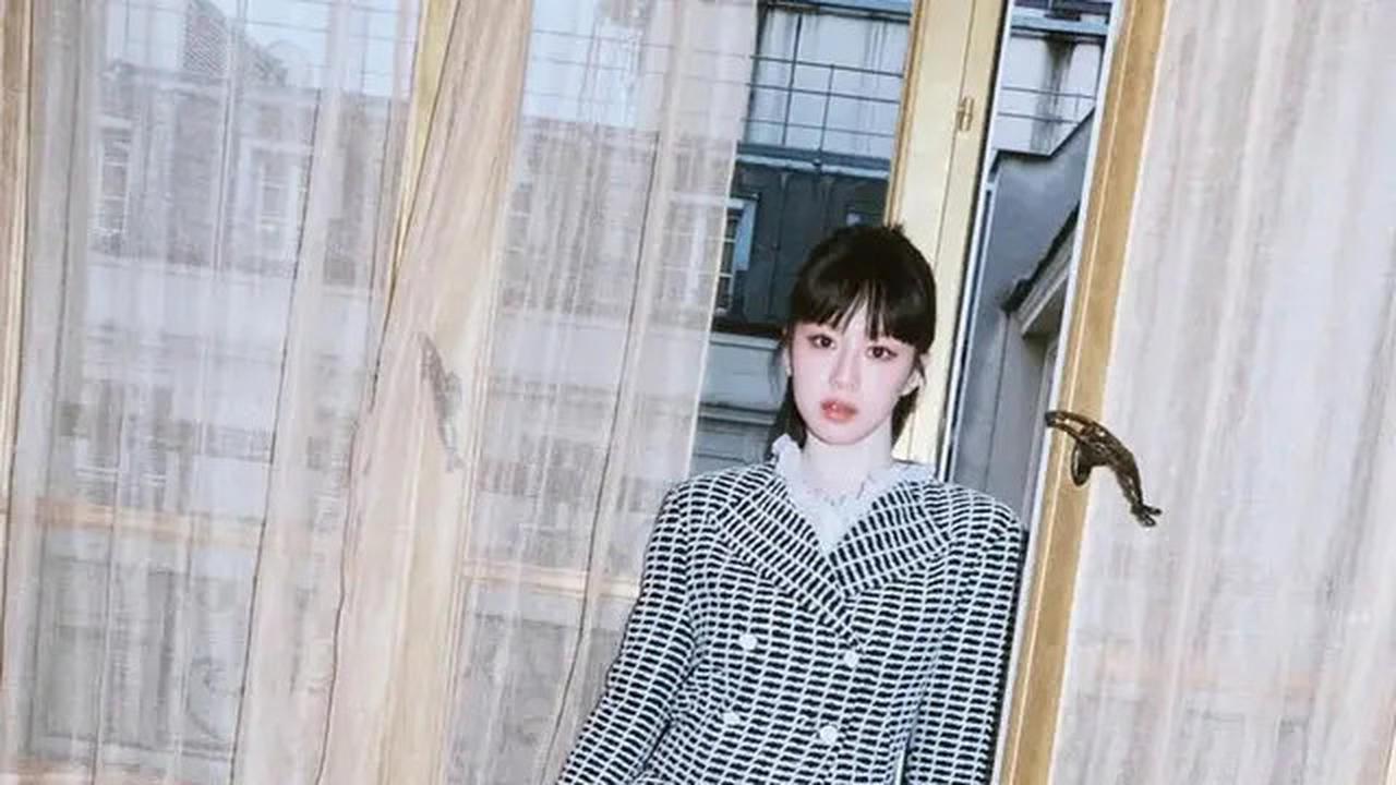 8 OOTD Human Chanel Go Youn Jung Pemeran Oh Yi Young di Drakor Resident Playbook