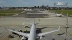 Otoritas bandara mengatakan bahwa Ford tak sengaja mendarat di jalur ramai.