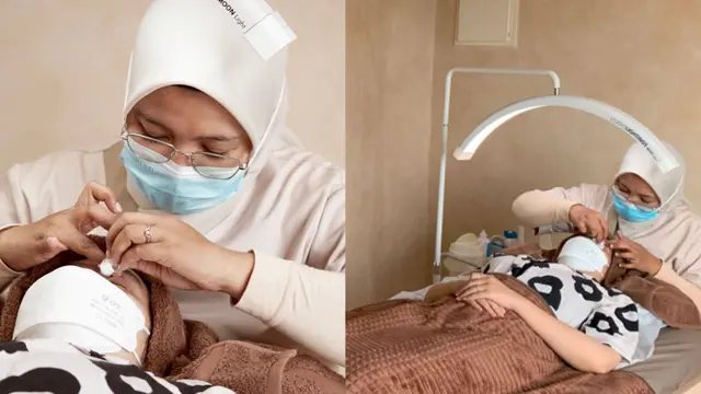Seorang pelanggan sedang melakukan treatment lash extension di Ruhee untuk mempercantik bulu matanya