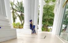 Viral Mantan Kekasih Jadi Fotografer saat Wisuda, Ngefoto Sambil Ngeroasting