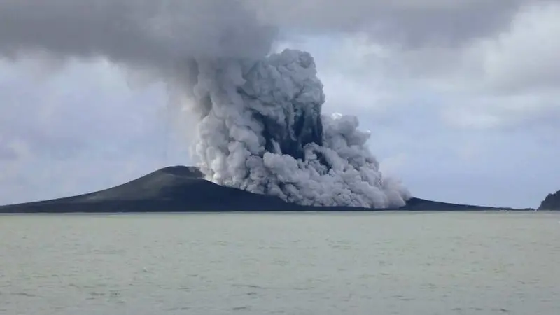 Pulau Baru dari Letusan Gunung Berapi Tongan