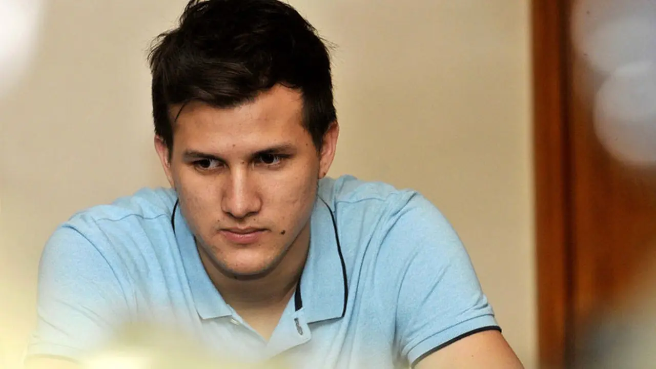 Gara-gara Cadel, Stuart Collin Sering Diledek Anak Risty Tagor