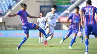Port FC meraih kemenangan 2-1 atas Dewa United pada&nbsp;laga lanjutan Grup B Piala Presiden 2025 di Stadion Si Jalak Harupat, Kabupaten Bandung, Kamis (8/7/2025) sore WIB. Berkat hasil itu, Port lolos ke final setelah memuncaki Grup B. (dok. Vidio Sports)