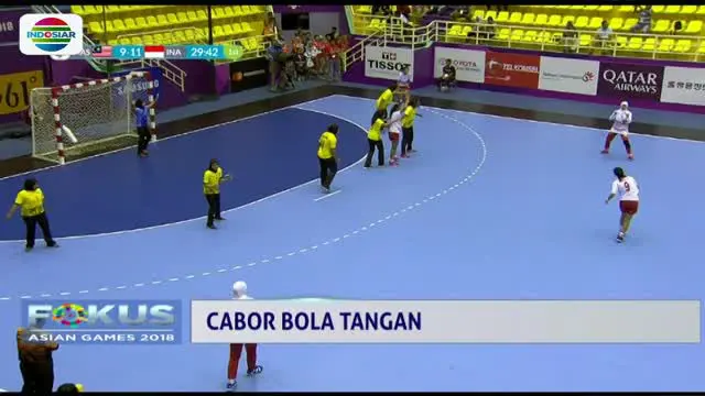 Tim nasional bola tangan putri Indonesia mengawali laga penyisihan di Grup B dengan kemenangan atas Malaysia 23-15.