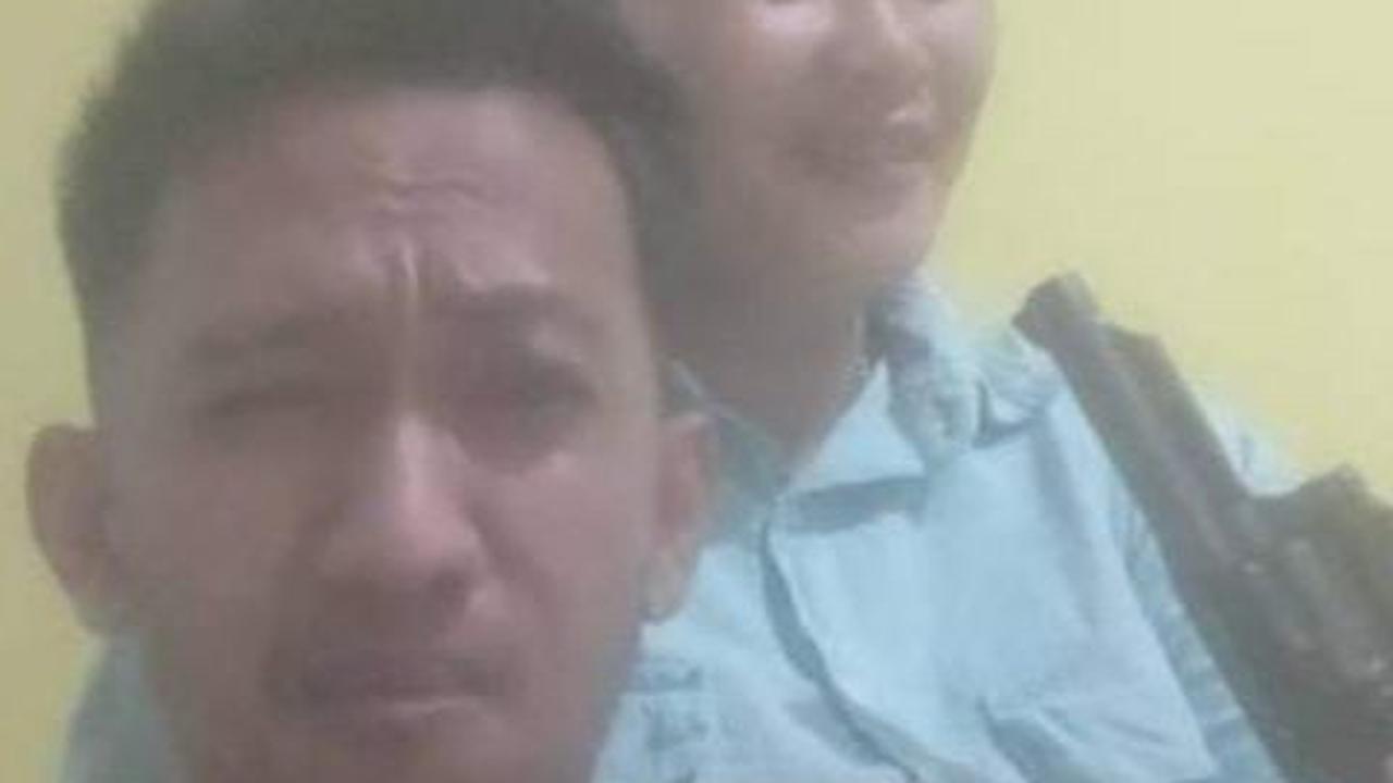 Viral Foto Mesra Polisi Diduga Selingkuh dengan Istri Tahanan Narkoba Sambil Pegang Pistol