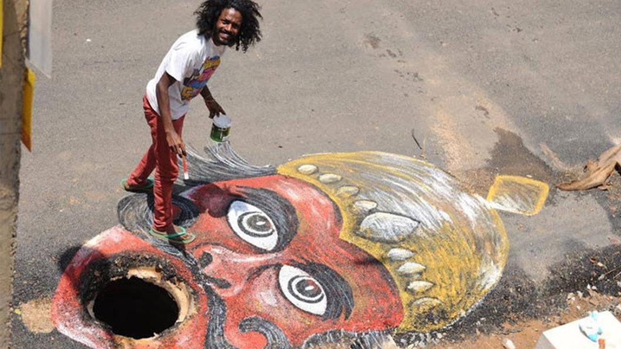 6 Karya Seni Ini Suarakan Protes Soal Jalan Rusak dengan Kreatif