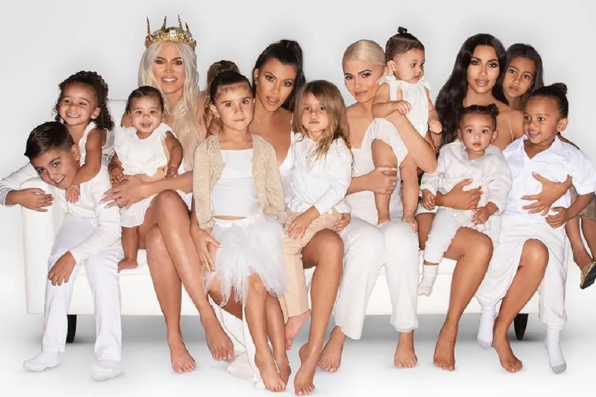 Kartu Natal Kardashian-Jenner