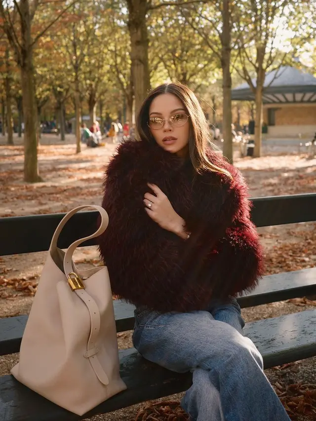 Alyssa Daguise Tampil Bak Supermodel Saat Nikmati Musim Gugur di Paris, Pancarkan Gaya Mahal dengan Jinjing Tas Rp70jutaan