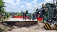 Jalur Vital Trans Timor Lumpuh Total Akibat Jembatan Oelmasi Ambruk