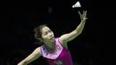 Ratchanok Intanon pebulutangkis puteri asal Thailand menang 2 gim langsung atas Ruselli Hartawan 21-14, 21-14. (Bola.com/Peksi Cahyo)