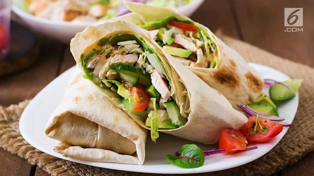 Sarapan Sehat Dengan Chicken Avocado Salad Roll