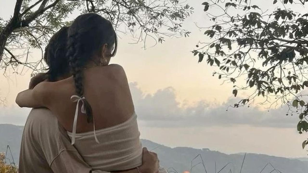 100 Kata Kata Bucin Bahasa Jepang yang Romantis