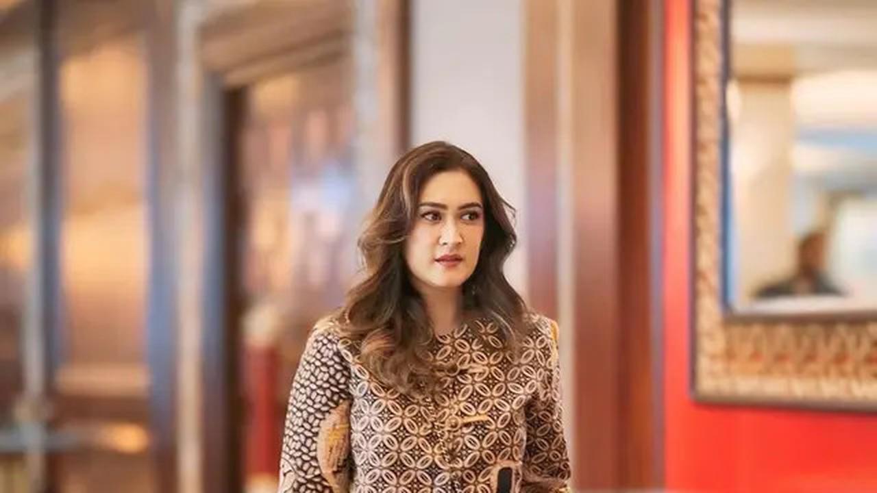 Nafa Urbach Ngaku Salah Omong Saat Rapat DPR RI, Netizen Kirim Semangat: Masih Proses Adaptasi