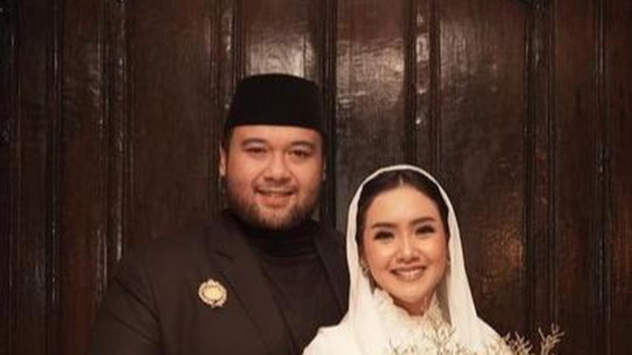 Genap Setahun Usia Pernikahan, Inti Potret Kebersamaan Cita Citata dan Suami