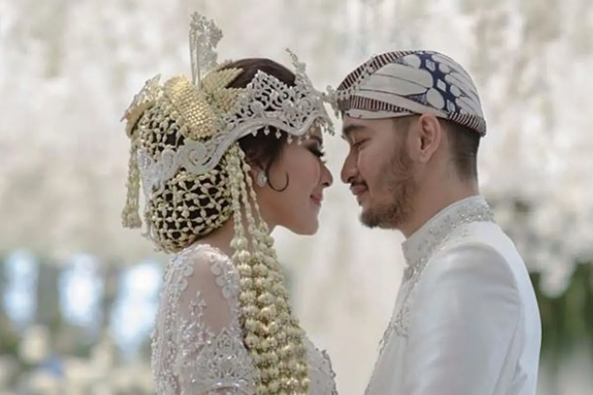 [Bintang] Syahnaz Sadiqah dan Jeje Govinda