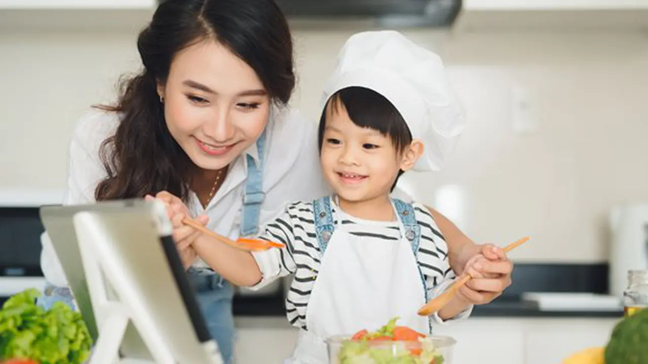 (c) shutterstock