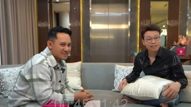 dr. Richard Lee bersama RK Atok