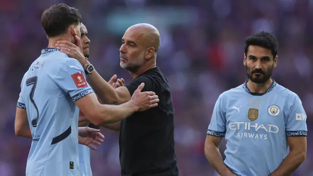 Foto: Rupa Frustrasi Para Pemain Manchester City setelah Nirgelar pada Musim Ini