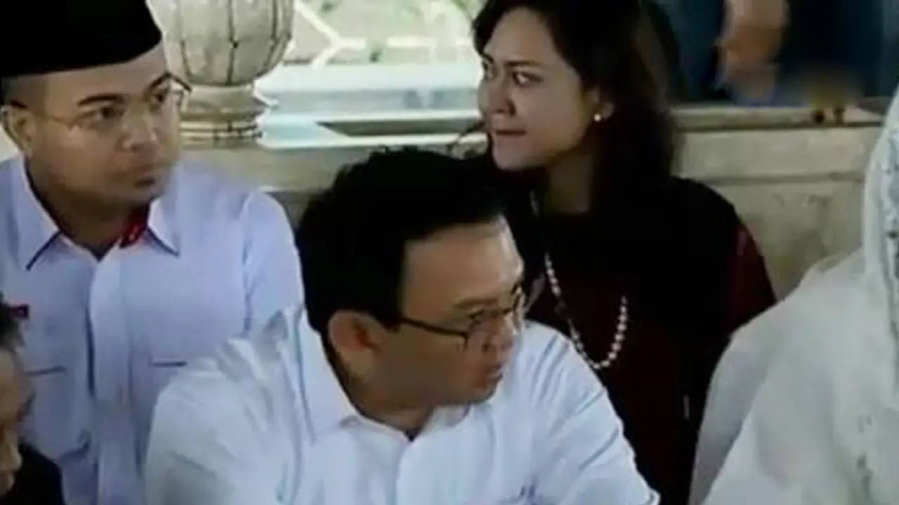 Ahok Nyekar ke Makam Bung Karno
