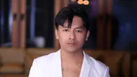 Penyanyi Abay Otok Otok Rayakan Ultah dengan Pamer Lagu Baru My Bubub, Gandeng Kinan Jelita