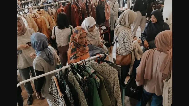 Tukar Baju, Solusi Alternatif Kurangi Tumpukan Sampah Tekstil