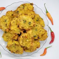 Ilustrasi perkedel oncom./Copyright shutterstock.com/g/RaniRestuIrianti