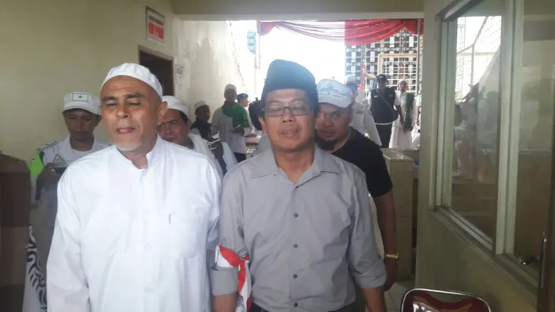 Ahli IT Hermansyah Korban Pengeroyokan Hadiri Milad FPI