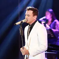 Tommy Page saat tampil di Ballroom Kuningan City, Jakarta Selatan malam Jumat (29/5) kemarin. (Foto: Deki Prayoga/Bintang.com)