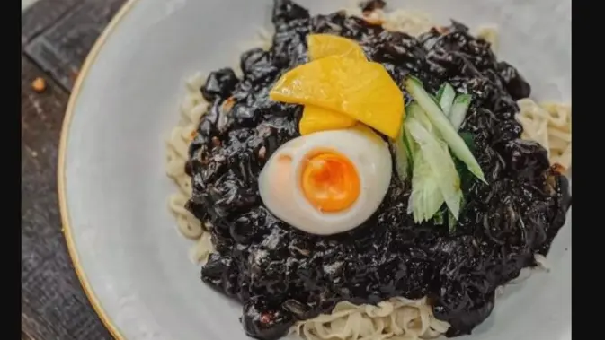 Jajangmyeon Korea Istimewa: Resep Andalan Akhir Pekan Lezat!