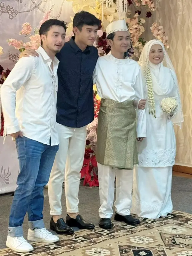 6 Potret Raza Adhanzio Eks Super7 Resmi Menikah, Dihadiri Empat Rekan Boyband-nya