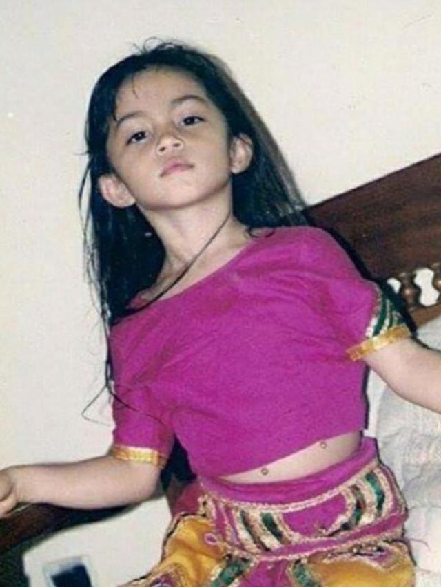 Potret Masa Kecil 6 Pemain Film Remake A Business Proposal