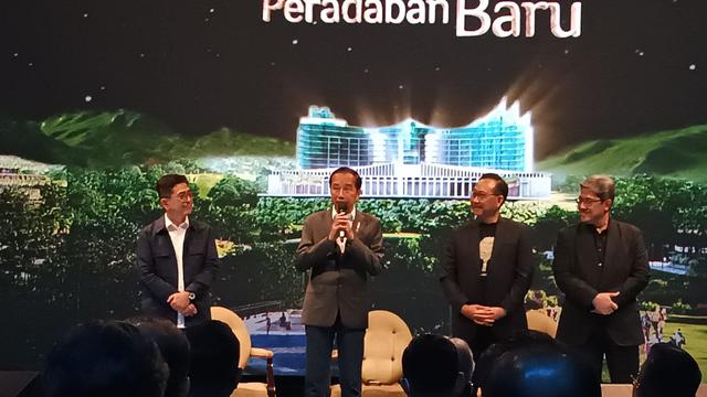 Jokowi saat menyampaikan sambutan utama tentang Ibu Kota Nusantara: Sejarah Baru Peradaban Baru di Djakarta Theater Jakarta, Selasa (18/10/2022) (Istimewa)