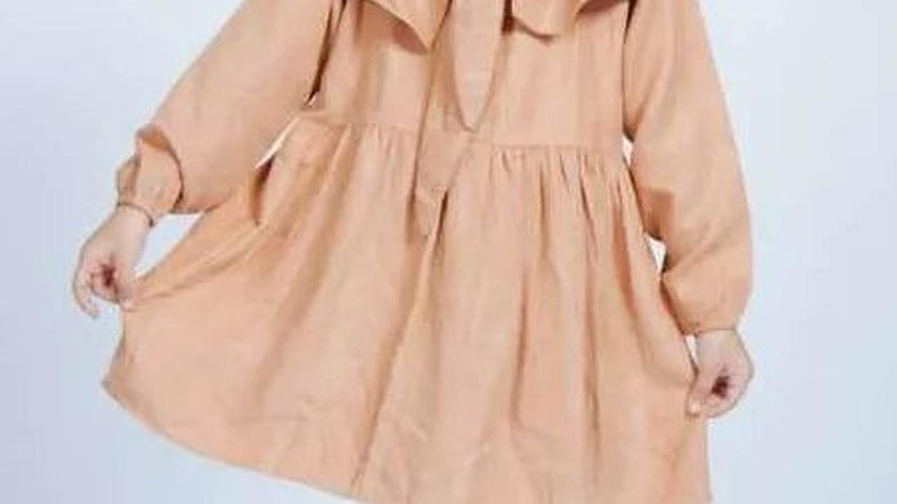 7. Tampil Cantik dan Manis dengan Lavanya Dress