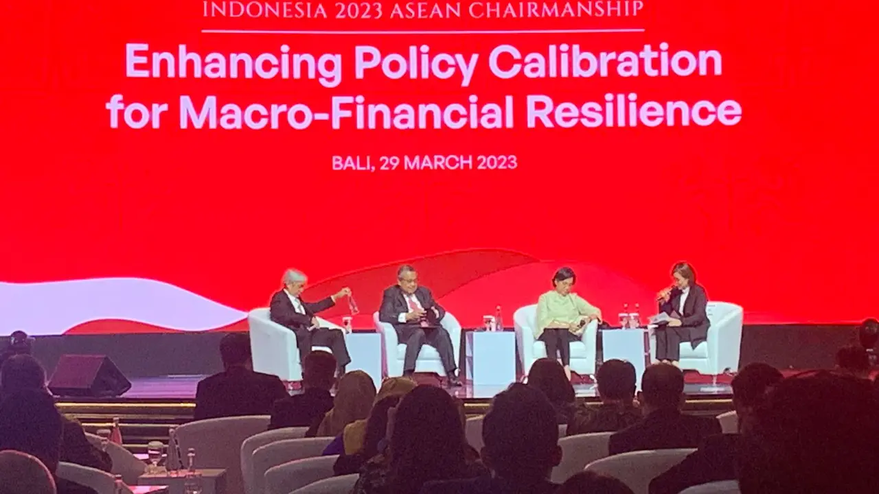 Gubernur Perry saat menghadiri Gala Seminar ASEAN 2023: “Enhancing Policy Calibration for Macro Financial Resilience” pada Rabu sore (29/3/2023).
