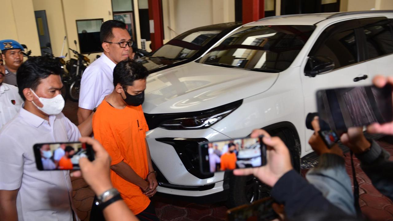 Rekam Mahasiswi Mandi, Mahasiswa MAES Diberhentikan dari UI