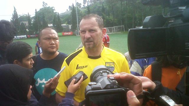 Dejan Antonic persib bandung