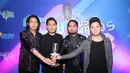 “Pertahankan pasti sulit alhamdulillah setelah 2017 kemarin dapat piala ini 2018 dapat lagi alhamdulillah berarti konsistensi armada sangat diperhitungkan,” kata Rizal.  (Adrian Putra/Bintang.com)