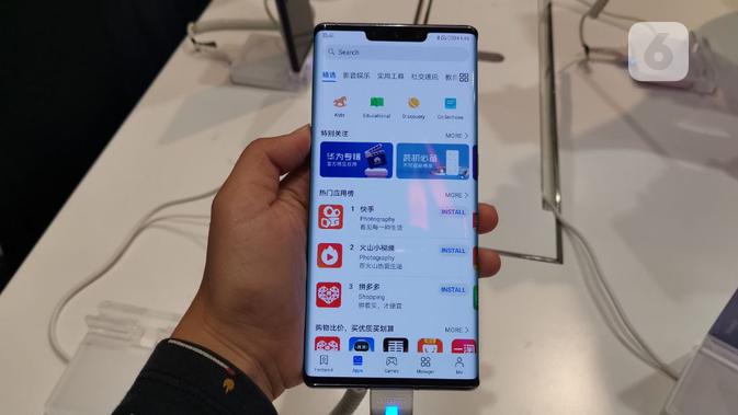 Huawei Mate 30 Pro tidak usung layanan Google. (Liputan6.com/ Andina Librianty)