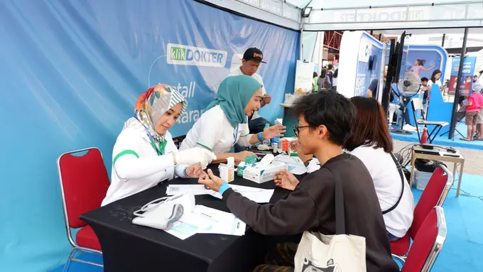 Klik Dokter Gratiskan Pengunjung JICOMFEST 2019 Cek Gula Darah dan Kolesterol, Hasilnya?