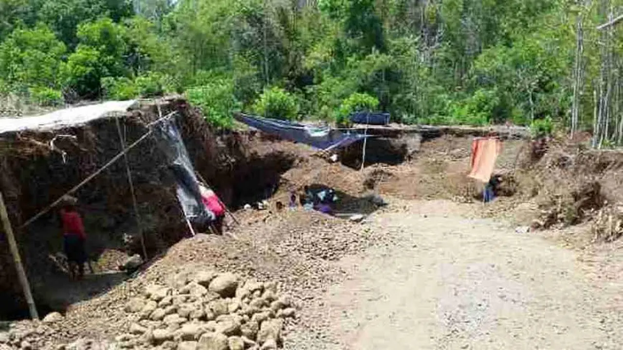 Penambangan liar di Jembrana, Bali