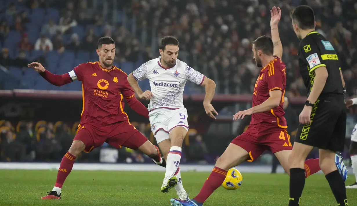 Sementara itu, Fiorentina menempati posisi ketujuh dengan perolehan poin 24. (AP Photo/Gregorio Borgia)