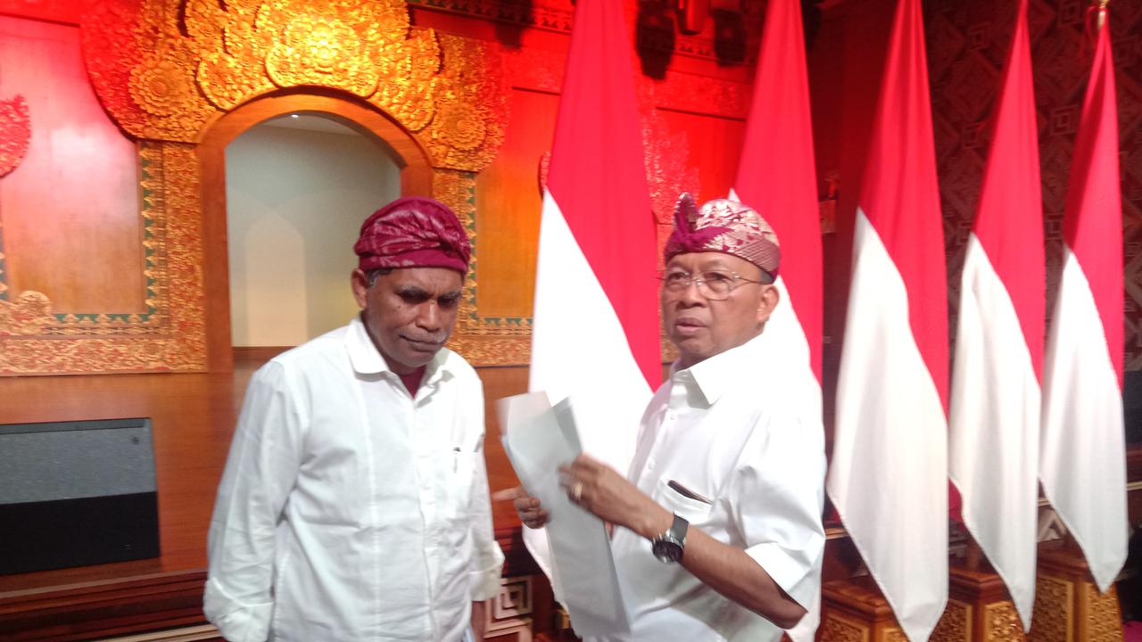 Judul: Gubernur Koster Buka Suara Soal Banyak Warga Israel Buka Bisnis dan Usaha di Bali 