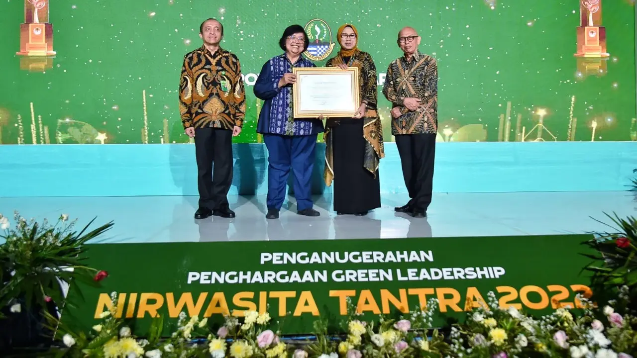 Sejumlah Kepala Daerah dan Pimpinan DPRD mendapatkan Nirwasita Tantra