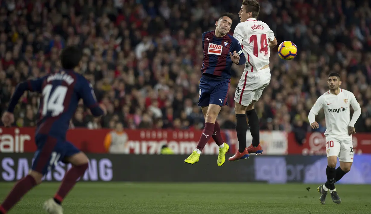 5. Charles Dias de Oliveira (Eibar) - 12 gol dan 1 assist (AFP/Jorge Guerrero)