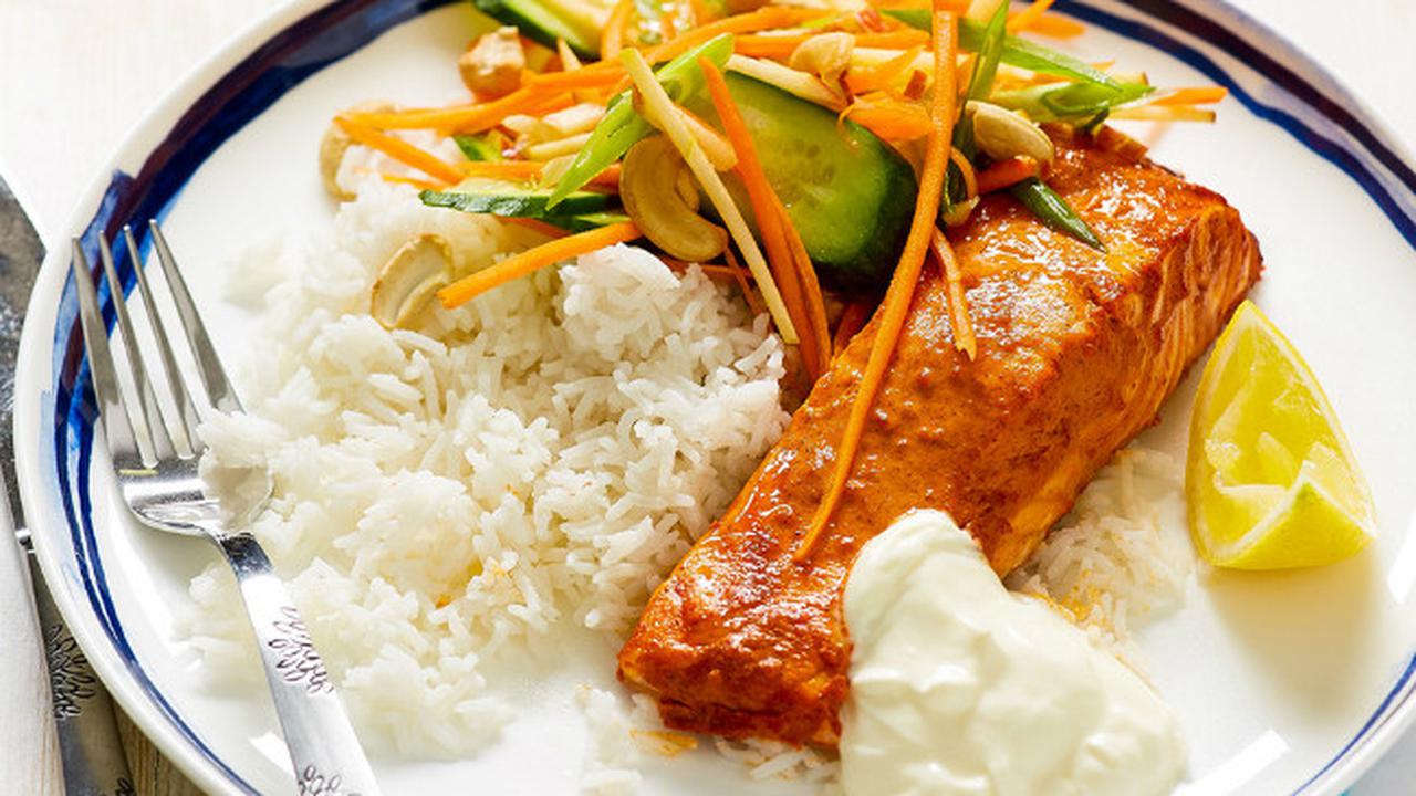 Ikan salmon kaya akan asam lemak omega-3 yang baik untuk kesehatan organ dalam manusia.