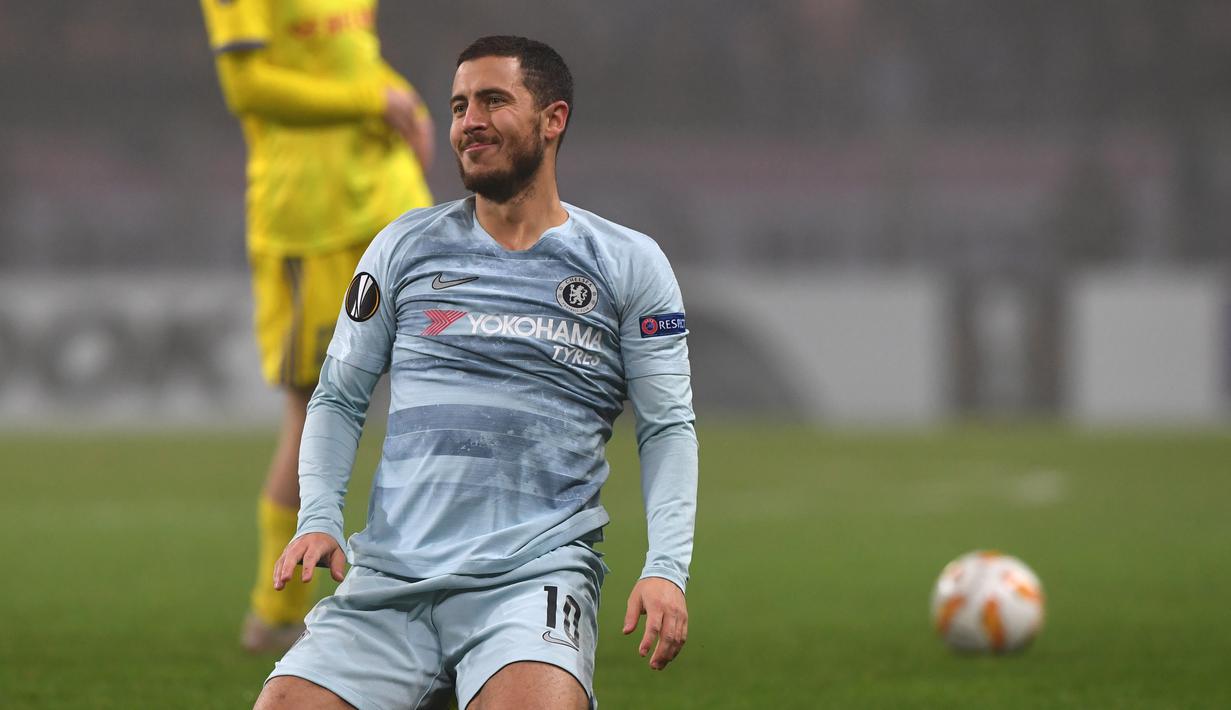 Kekesalan bintang Chelsea, Eden Hazard usai gagal memanfaatkan peluang di laga lanjutan Grup L Liga Europa 2018/19 yang berlangsung di Stadion Borisov Arena (9/11). Chelsea menang 1-0 (AFP/Kirill Kudrayavsev)