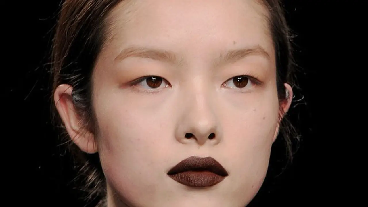 lipstik cokelat