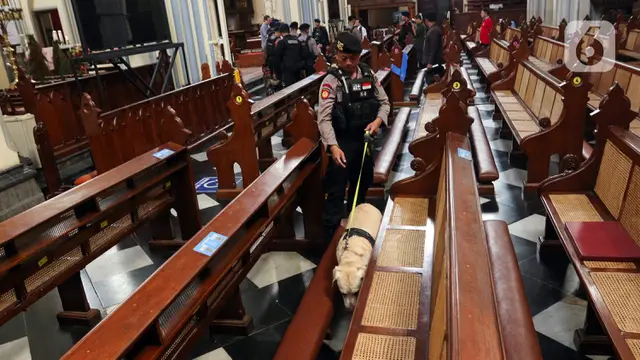 Pengamanan Gereja Katedral