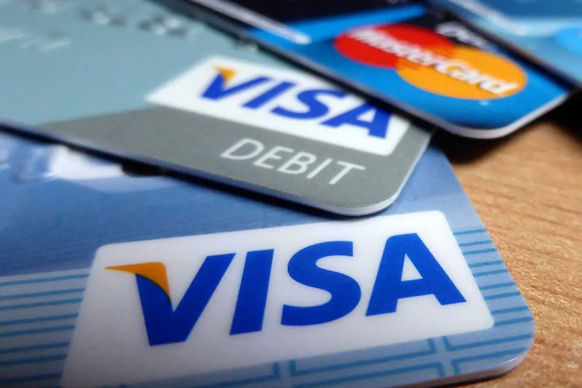 Jangan Bikin Malu, Kamu Harus Tahu Perbedaan Visa dan MasterCard