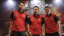 Riko Setiawan, bersama Joko Pramuji dan Vernard Hutabarat foto bersama usai jumpa pers di Senayan, Sabtu (11/8/2018). Super Soccer Futsal Battle 2018 akan digelar mulai tanggal 18 Agustus 2018. (Bola.com/M Iqbal Ichsan)